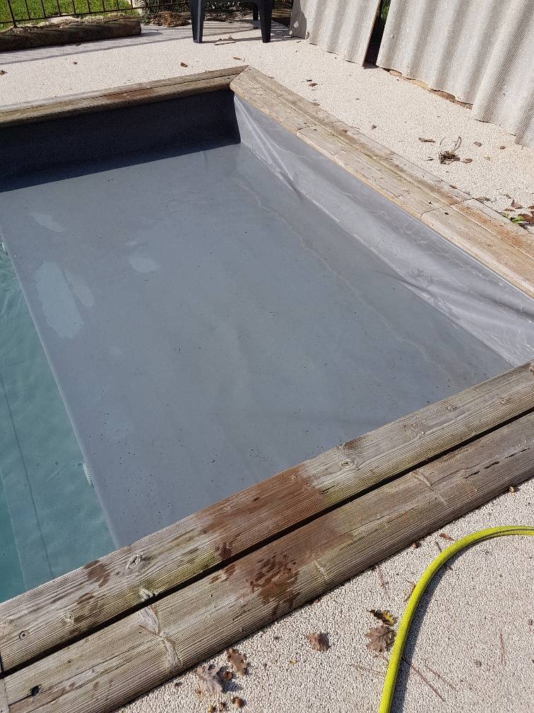 Réparation sur piscine en bois sur Valbonne