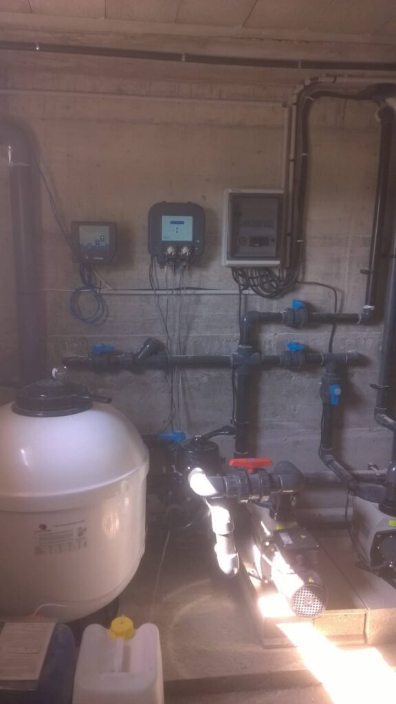 Pompes doseuses pour l'injection de chlore liquide installation sur Grasse